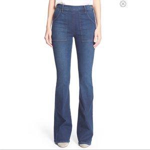 FRAME Le Flare de Francoise Larabee